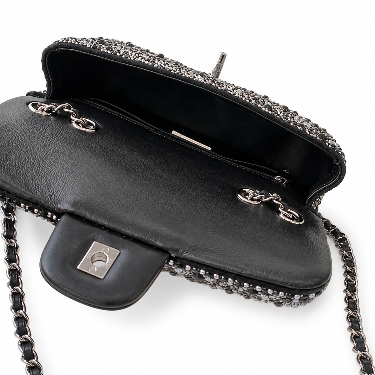Chanel Crystal Star Flap Bag | CC Turn-Lock Silver Chain Black — 20cm