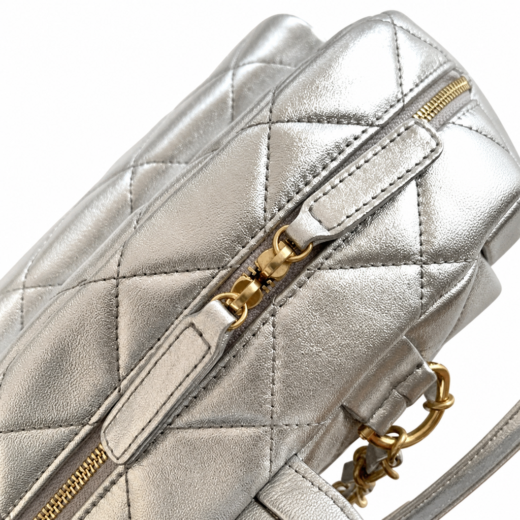 Chanel Classic Flap Bag | Medium 22×22.5×8.5cm