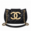 Chanel Classic Flap Bag – Black Quilted Lambskin, Gold Hardware (14×21.5cm)
