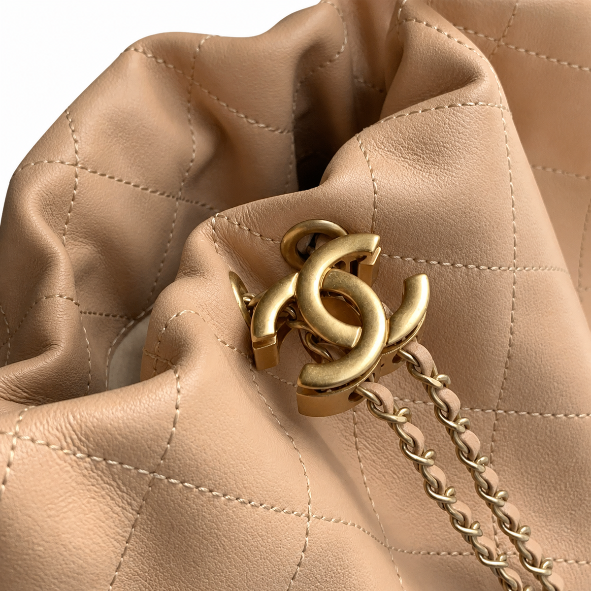 Chanel Boy Bag Quilted Leather | 32×23.5×11.5cm