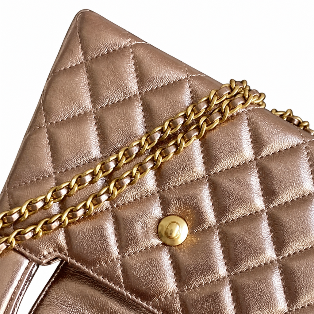 Chanel Leather Shoulder Bag 13×19×7cm | Quilted CC Clasp Luxury Gift for Women