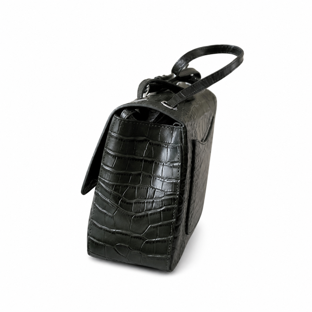 Chanel Gabrielle Large Hobo Handbag 19.5×32×10cm