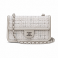 Chanel 22 Bag | Soft Luxury Crossbody 22cm