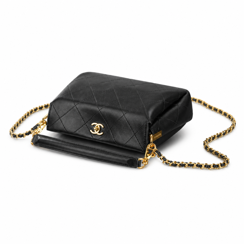 CHANEL Classic Quilted Leather Chain Crossbody Bag CC Logo