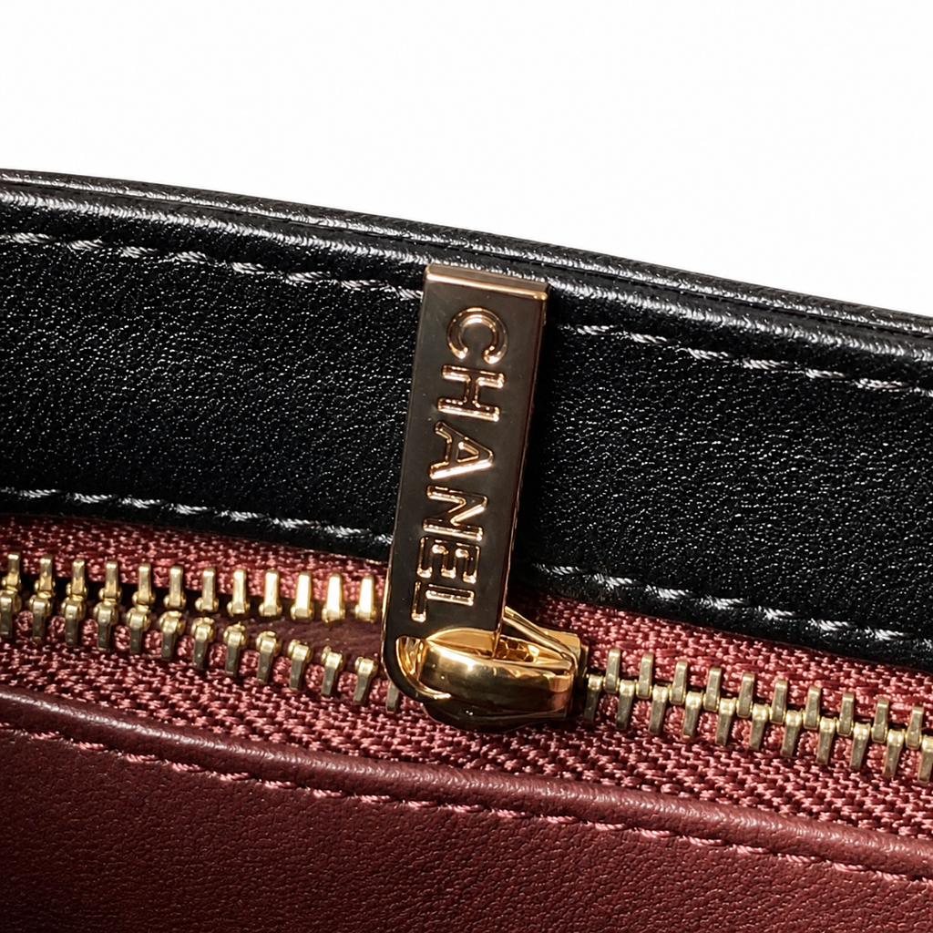 Chanel Classic Shoulder Bag 20cm