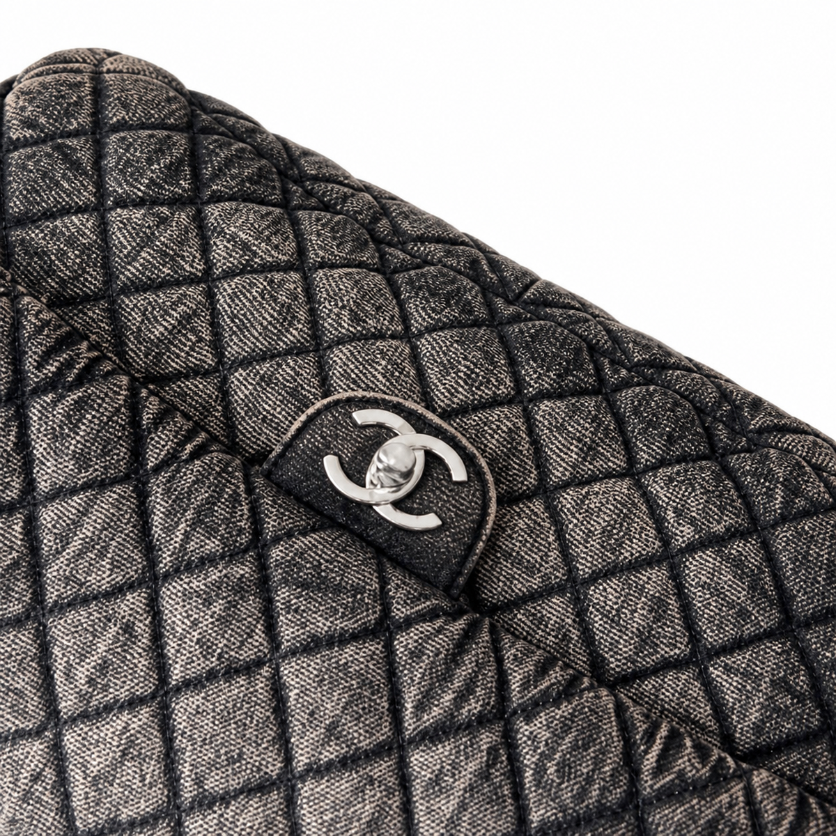 Chanel Gabrielle Hobo Crossbody Bag 30×20×9cm