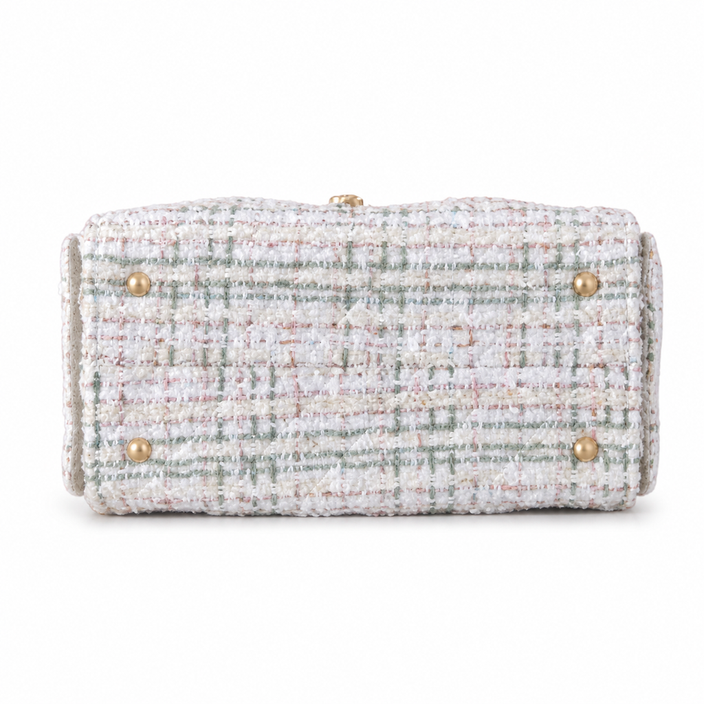 CHANEL Drawstring Bucket Bag – Ivory Pastel Tweed Light Gold Hardware CC Chain 26×13.5×30cm
