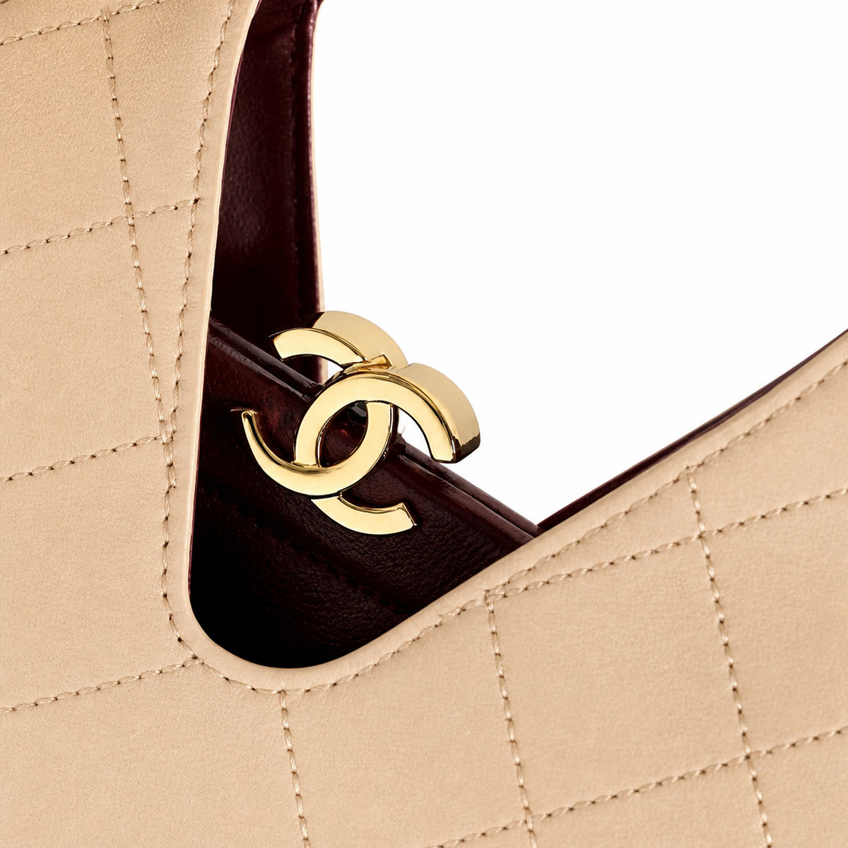 Chanel Large Square Flap Crossbody Bag 32×32×11cm