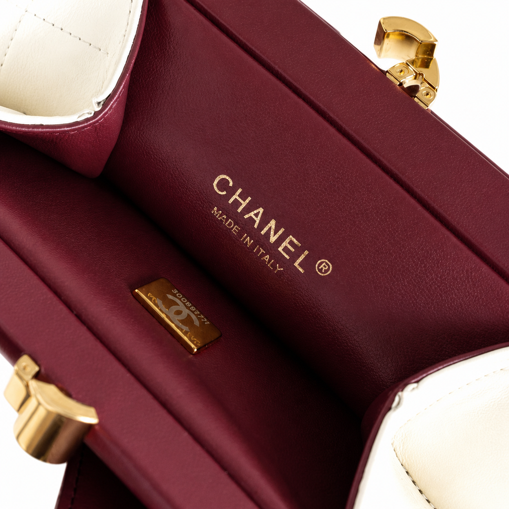 Chanel 19 Square Crossbody Bag 32×32×11cm