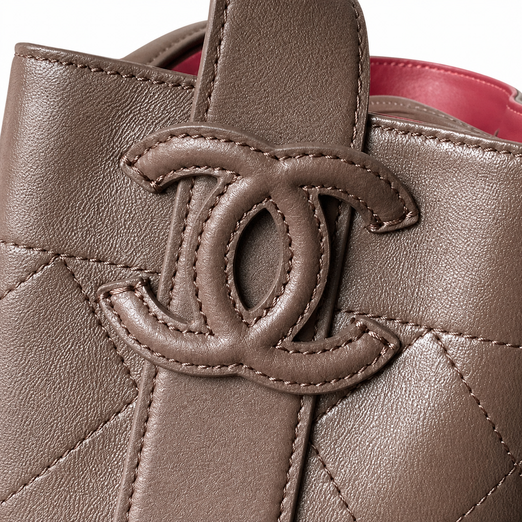 Chanel Vanity Case Crossbody Bag 23×23×14cm
