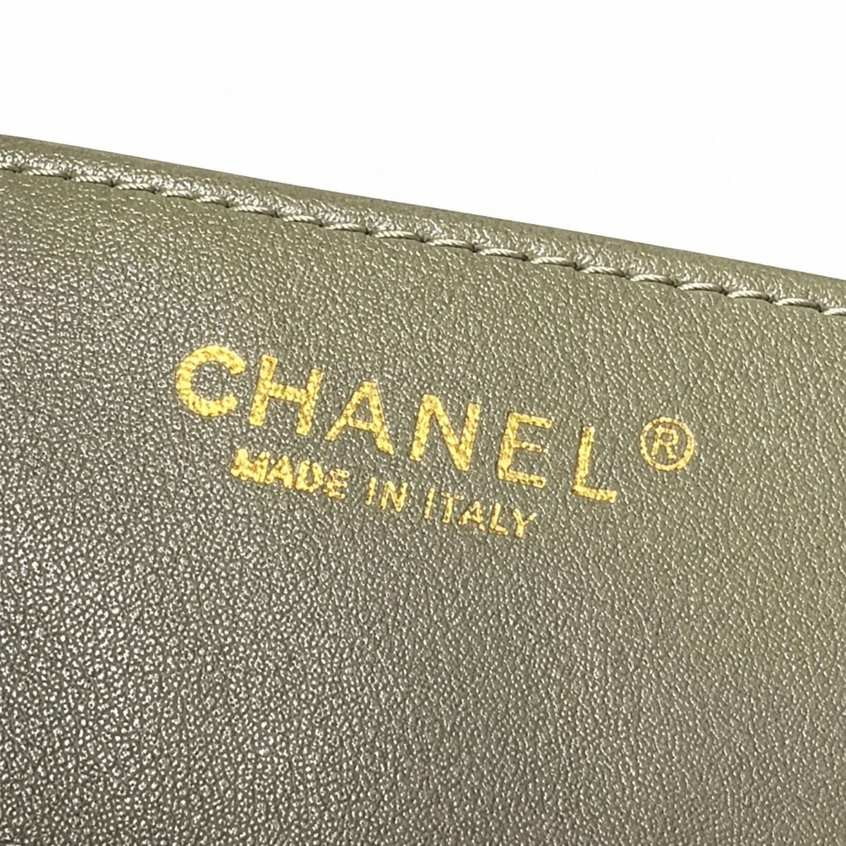 Chanel Boy Bag Caviar Leather | 32×23.5×11.5cm