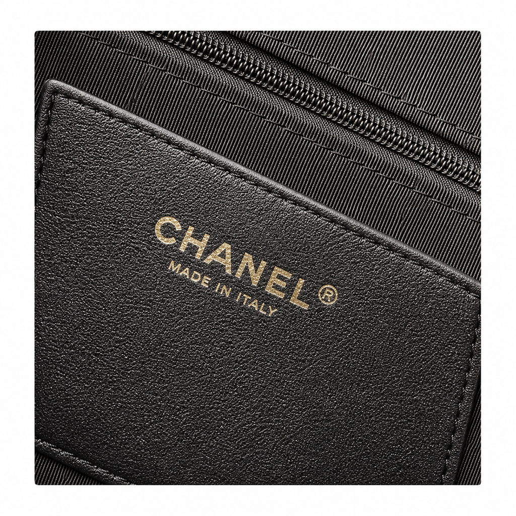 Chanel Deauville Large Flat Tote | 35×47×9cm