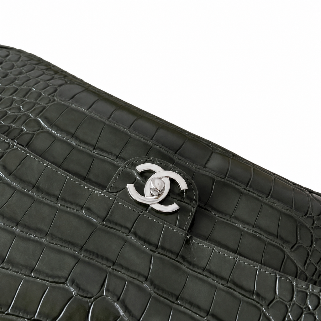 Chanel Gabrielle Large Hobo Handbag 19.5×32×10cm