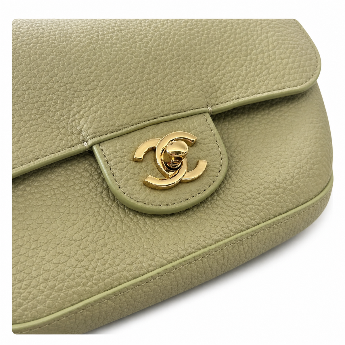 Chanel Mini Classic Flap Crossbody Bag 20×13×6cm