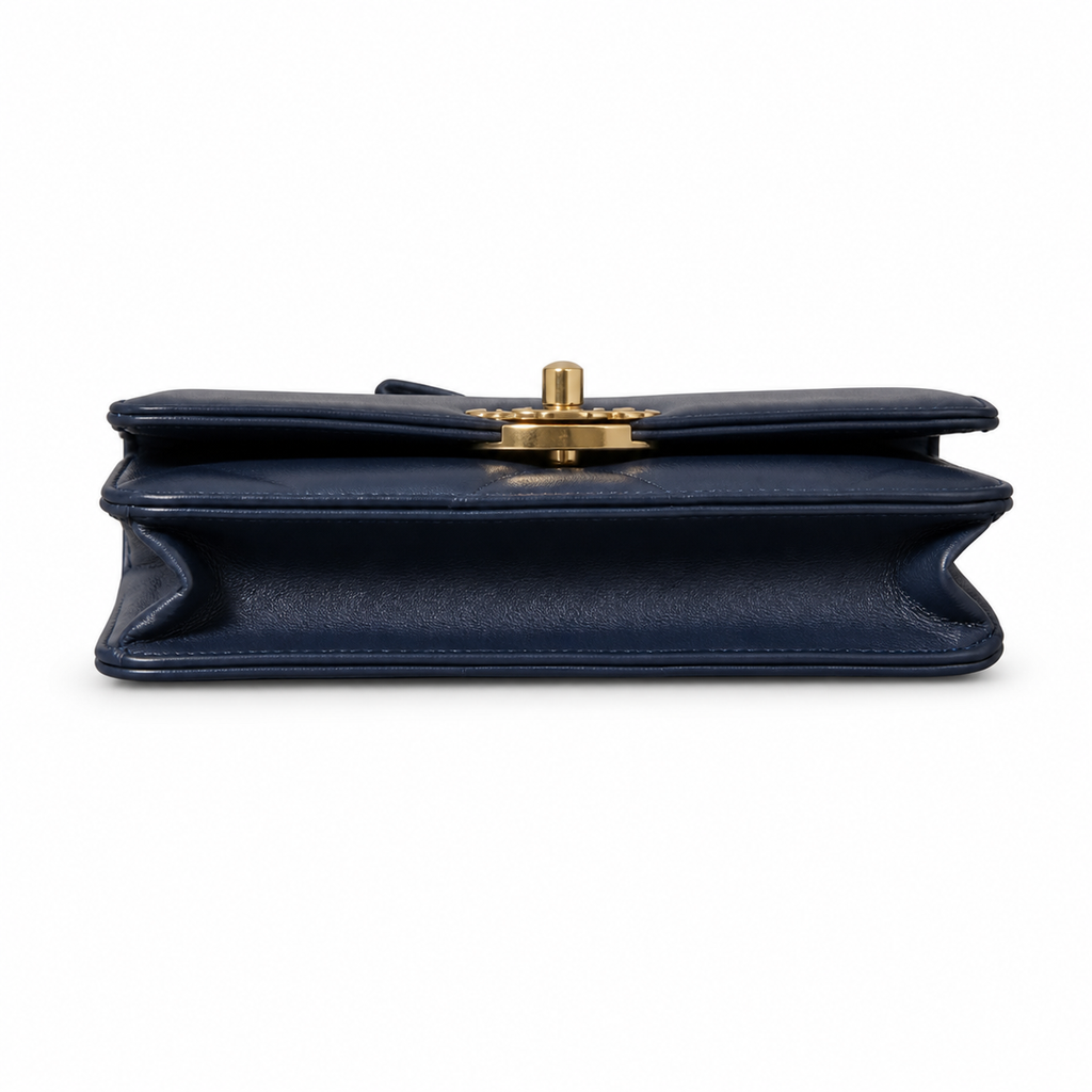 Chanel 19 Large Flap Bag Navy Blue Crinkled Calfskin Mixed Metal Chain CC Turn-Lock 26cm