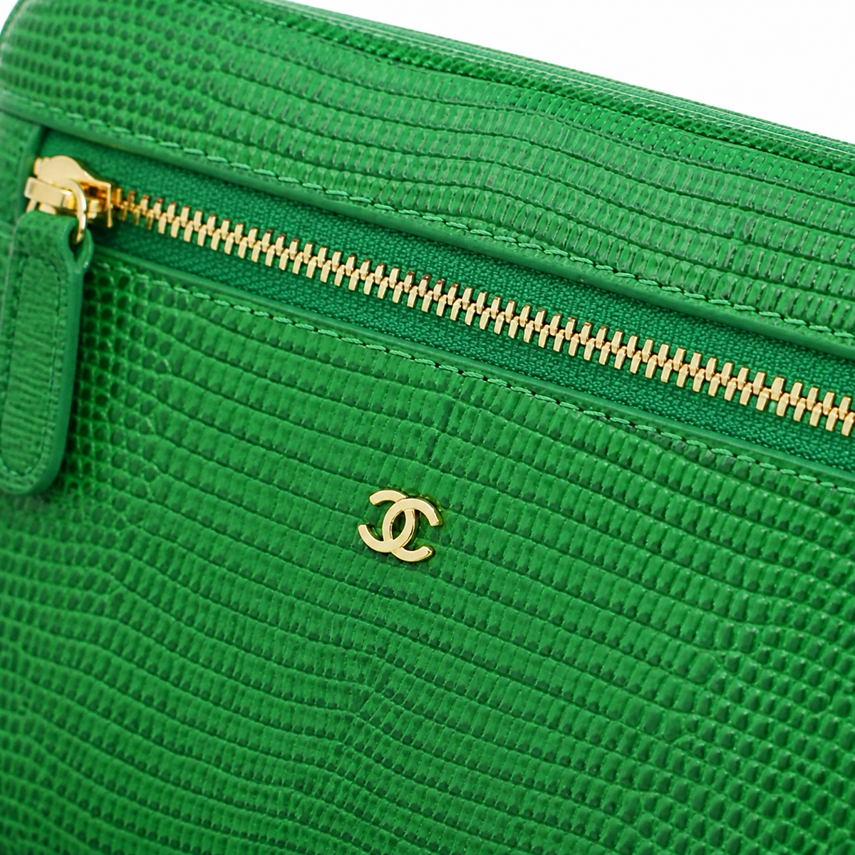 CHANEL Emerald Green Lizard-Embossed Leather Vanity Case Top Handle Chain Bag