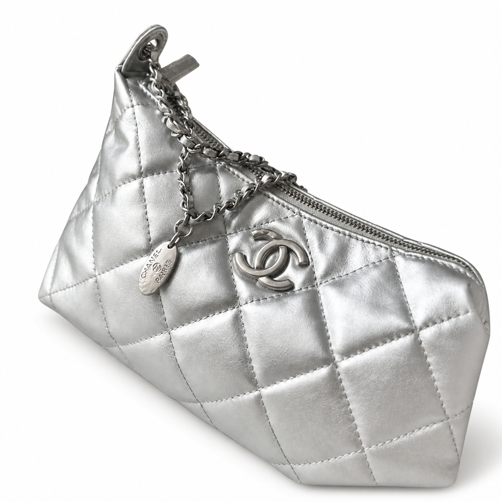 Chanel Mini Vertical Flap Bag – 17×26×8.5cm | Quilted Leather Crossbody