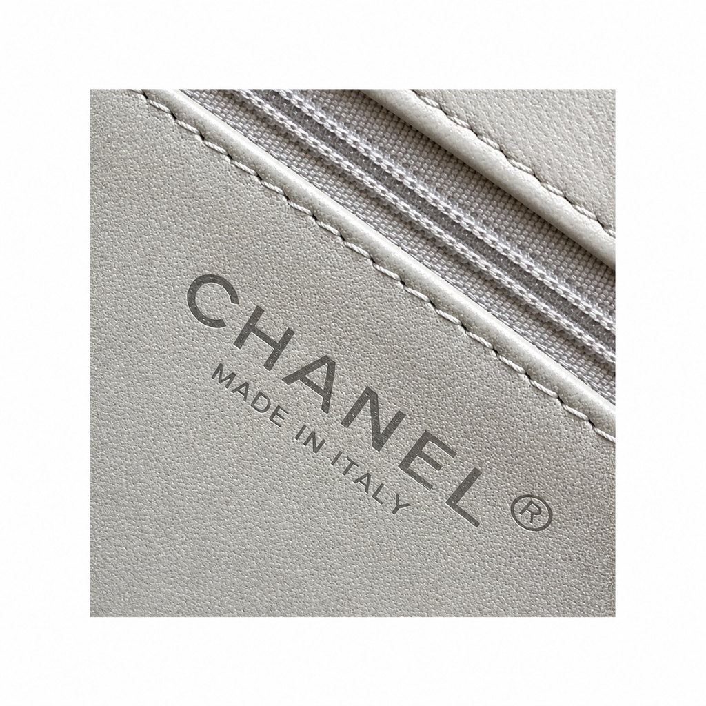 Chanel 22 Bag | Soft Luxury Crossbody 22cm