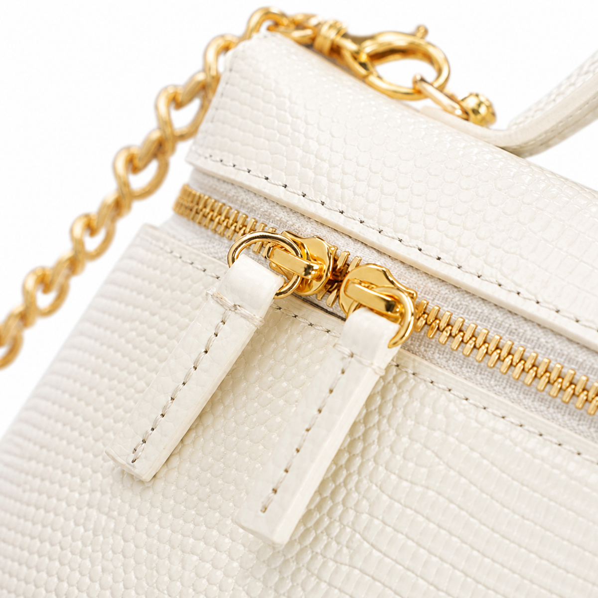 CHANEL White Croc-Embossed Leather Vanity Case Top Handle Chain Bag