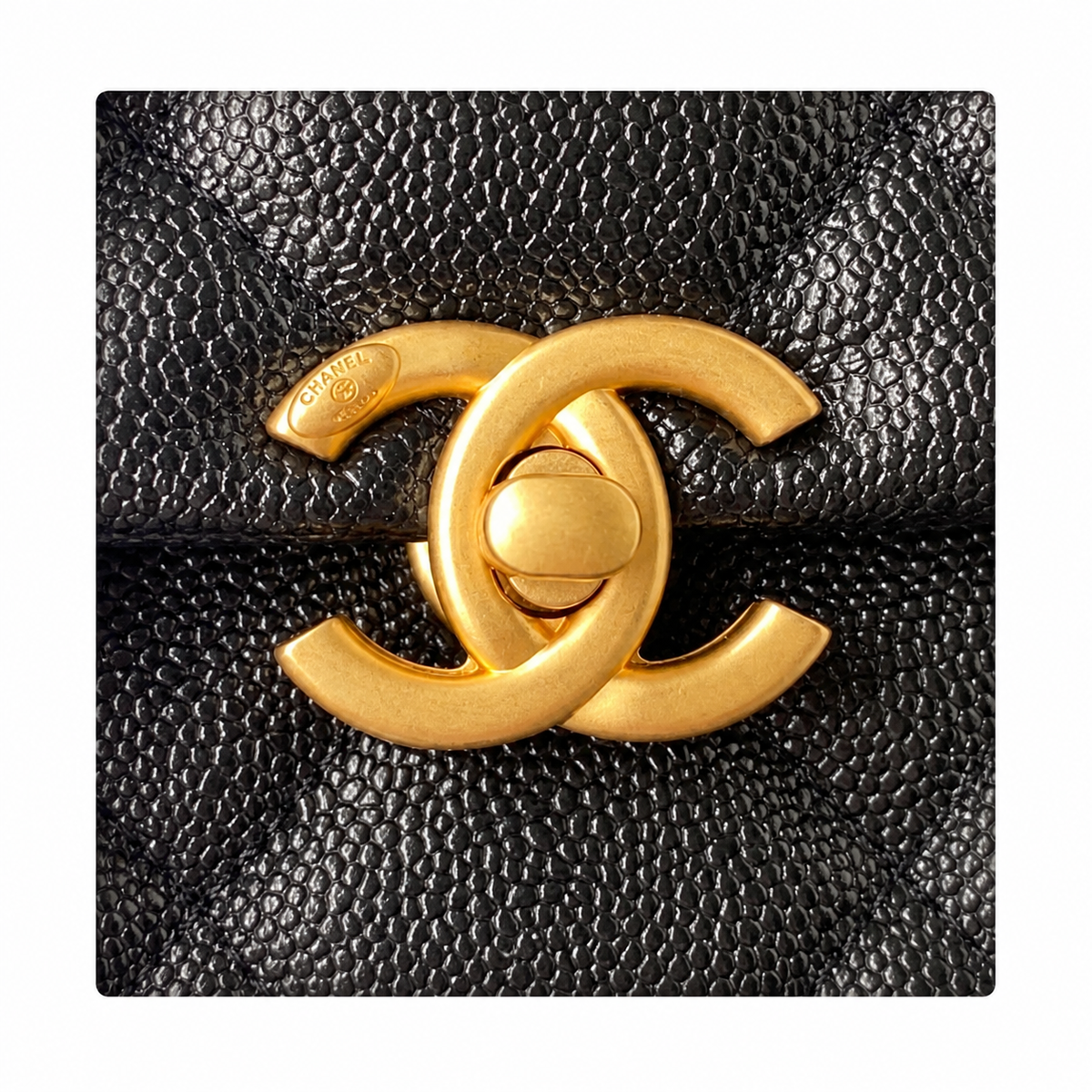 Chanel Boy Small Flap Crossbody Bag 20×19×8cm