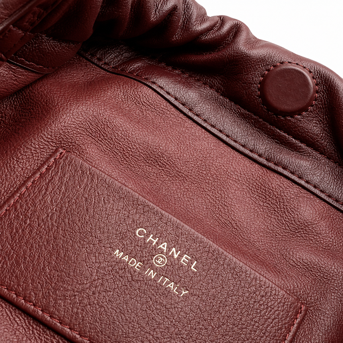 Chanel Classic Flap Bag – Small 17×22×8cm | Lambskin Quilted Crossbody