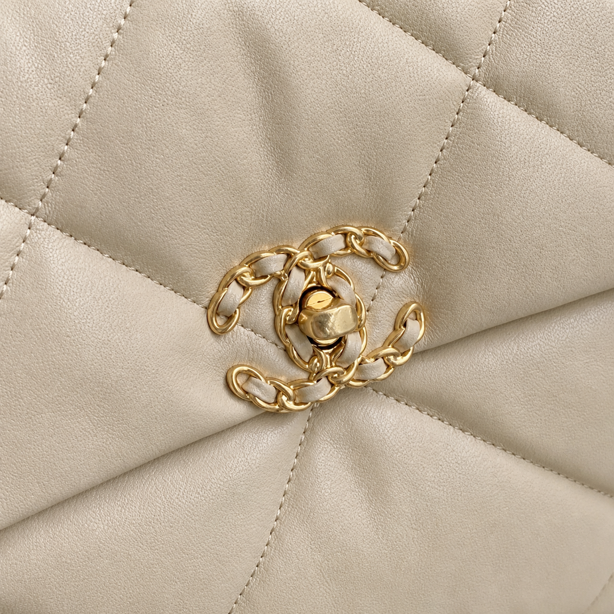 Chanel 19 Large Flap Bag Beige Cream Quilted Lambskin Mixed Metal Chain CC Turn-Lock 26cm