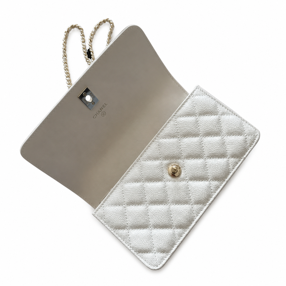Chanel Classic Small Flap Crossbody Bag 19×17×7cm