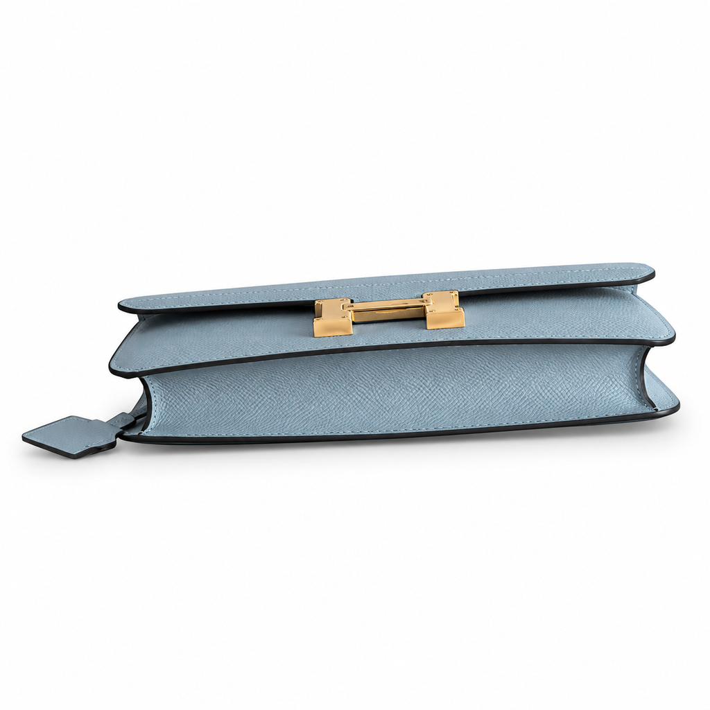Hermès 26cm Crossbody Bag – Minimalist Luxury Leather Design