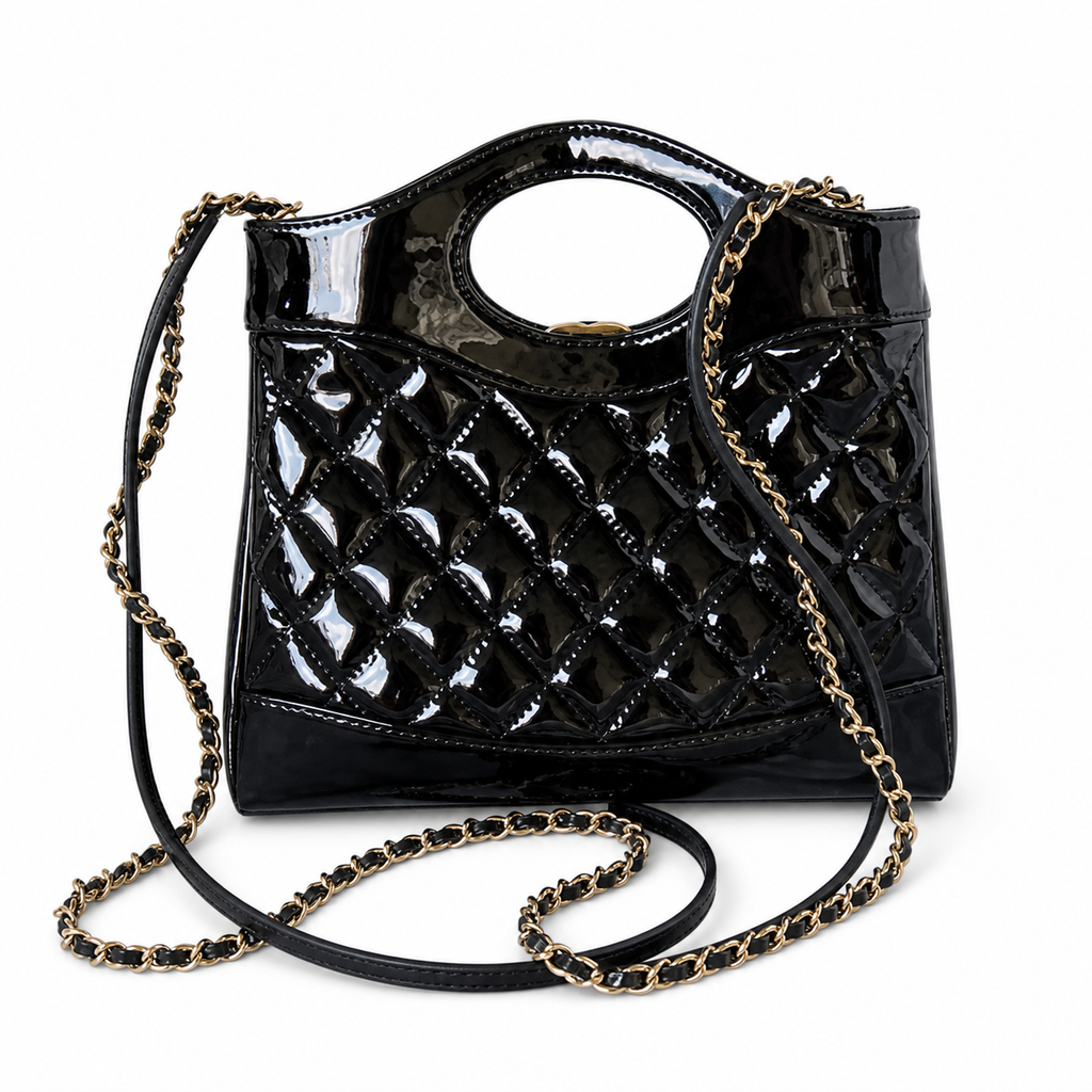 Chanel Weekend Quilted Crossbody Bag 22×23×5.5cm | Spacious Leather Casual Luxury Shoulder Bag