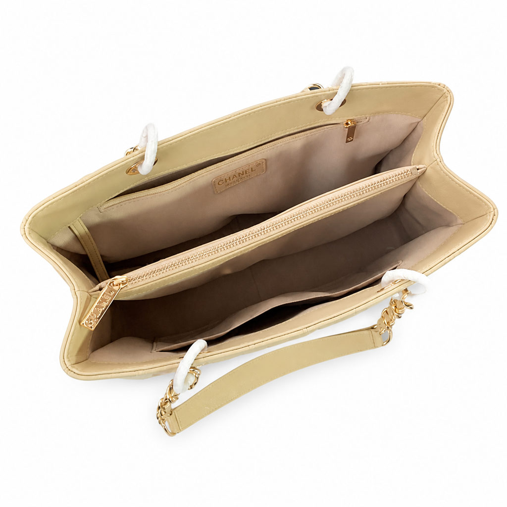 CHANEL Grand Shopping Tote (GST) – Beige Caviar Leather Gold Hardware Shoulder Bag 35×25×13cm