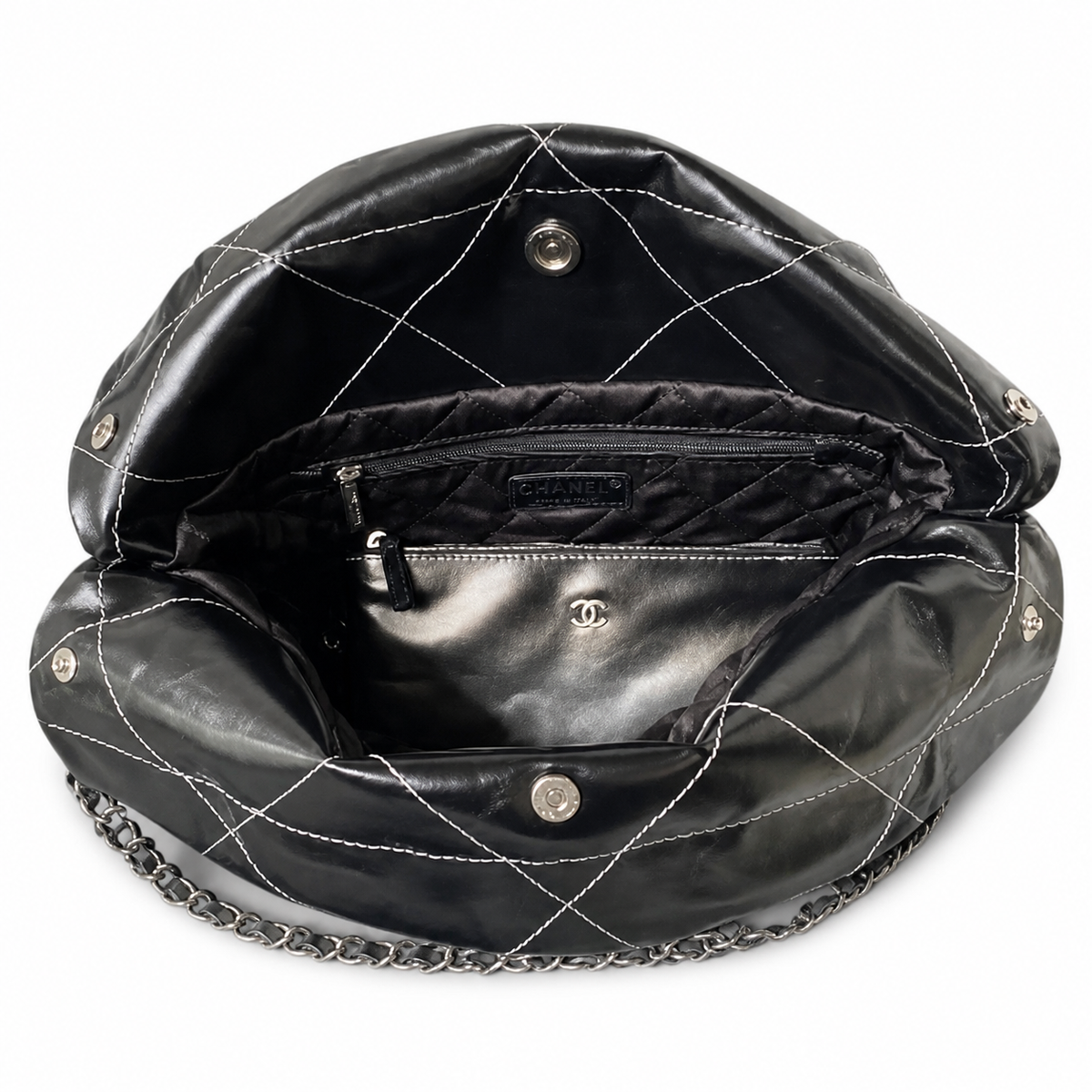 Chanel 22 Large Bag Black Silver Gradient Metallic Calfskin Silver Chain 35cm
