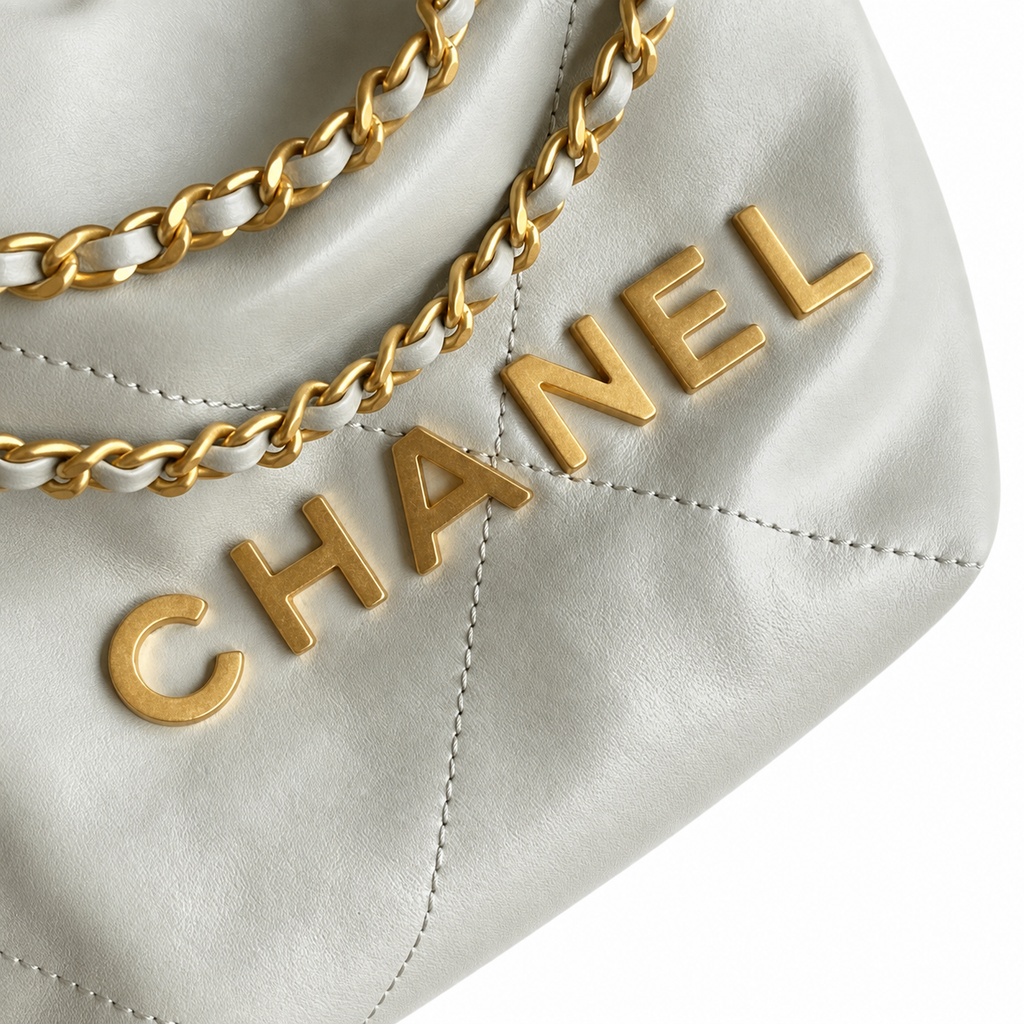 Chanel 22 Mini Bag Pearl White Quilted Calfskin Gold Chain