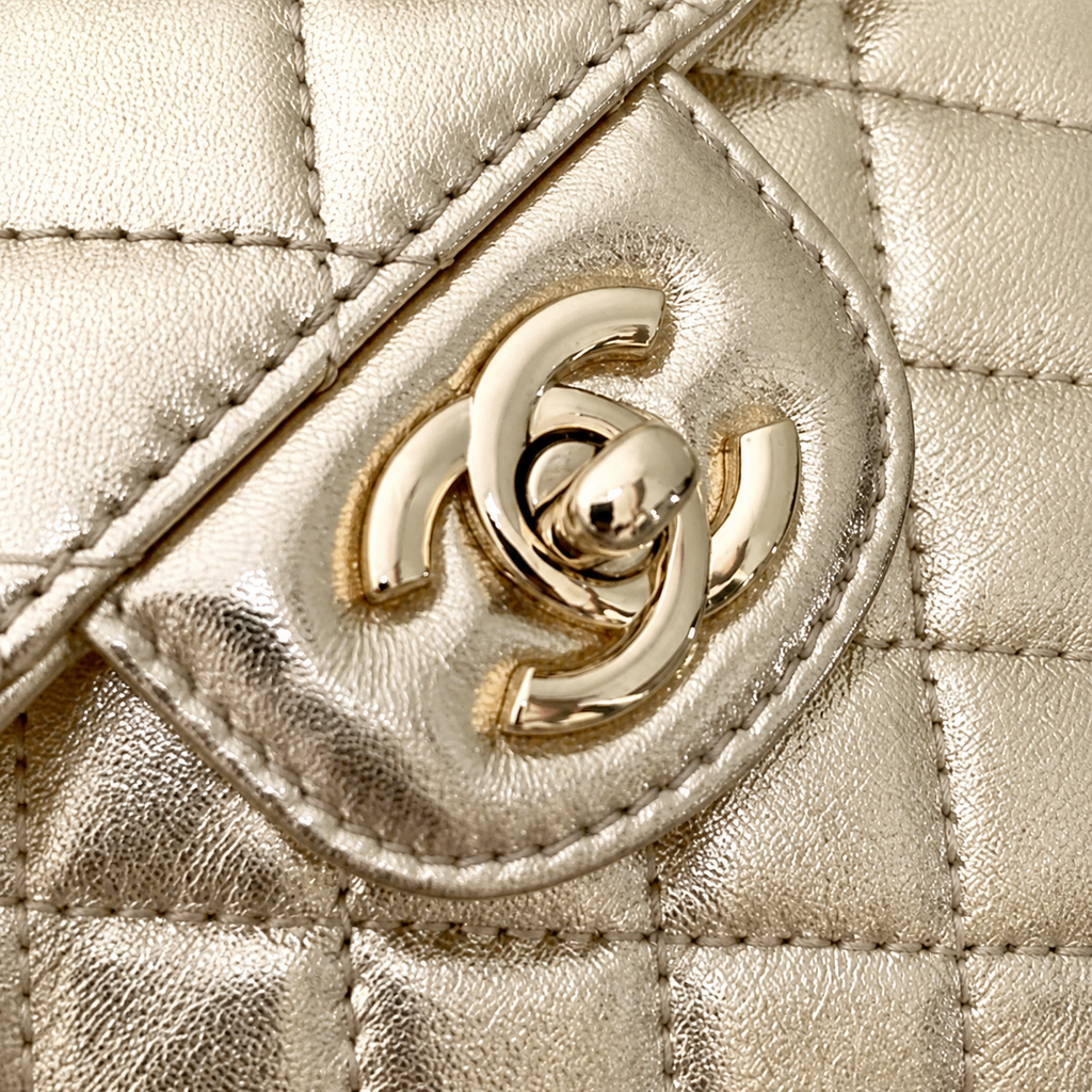 Chanel Logo Detail Small Square Flap Crossbody Bag 18×16.5×6.5cm