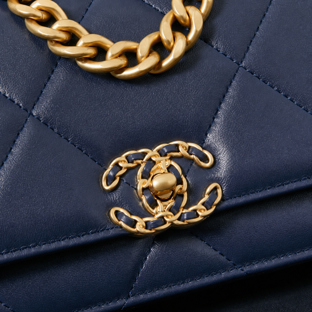 Chanel 19 Large Flap Bag Navy Blue Crinkled Calfskin Mixed Metal Chain CC Turn-Lock 26cm