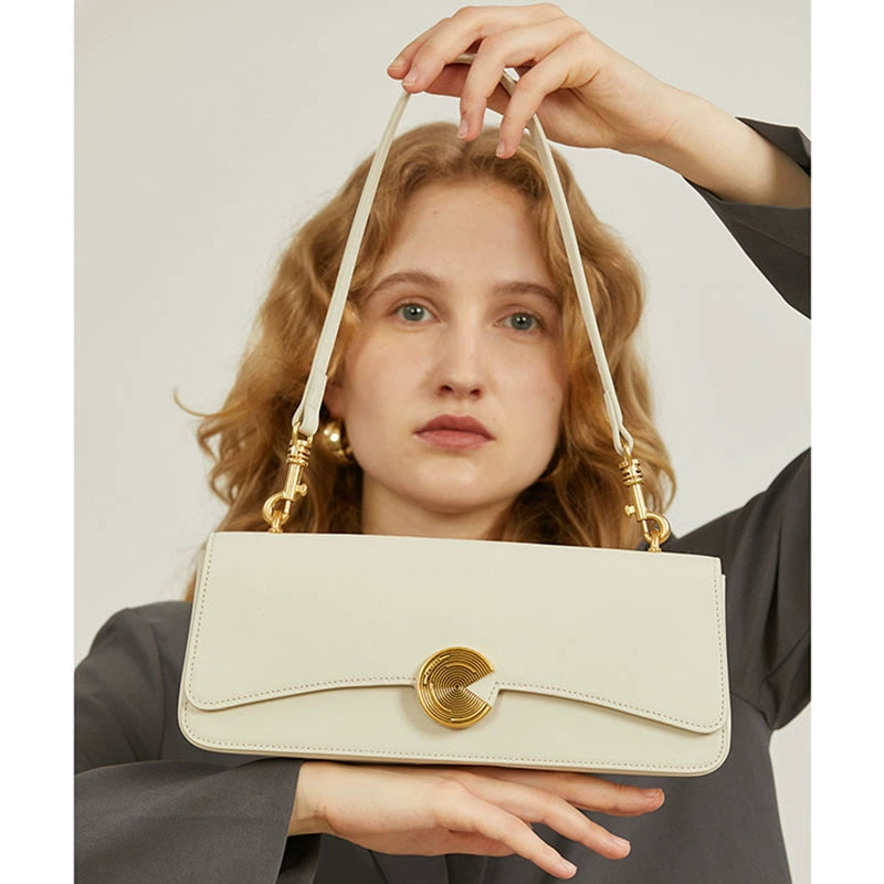 Chanel Classic Shoulder Bag | Elevated Everyday Luxury | 30.5×4×12.5cm