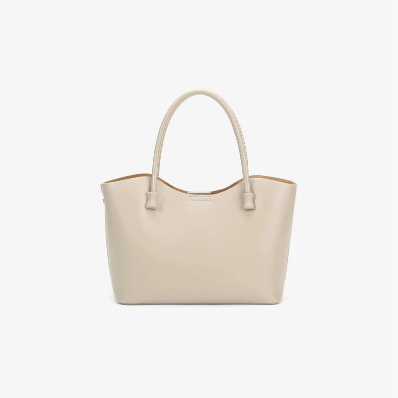 Chanel Classic Tote Bag | Sophisticated Luxury | 30.5×4×12.5cm
