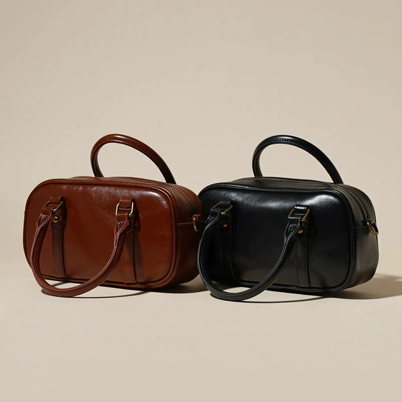 Chanel Classic Crossbody Bag | Parisian Elegance | 30.5×4×12.5cm