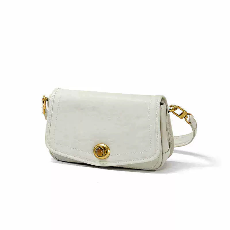 Chanel Classic Shoulder Bag | Refined Luxury | 30.5×4×12.5cm