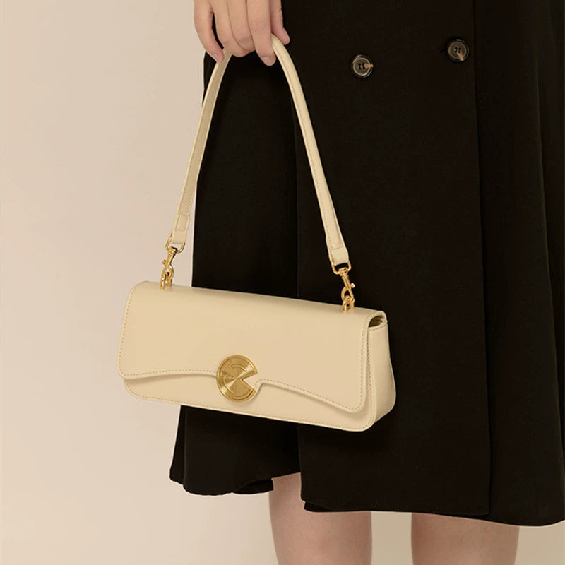 Chanel Classic Shoulder Bag | Elevated Everyday Luxury | 30.5×4×12.5cm