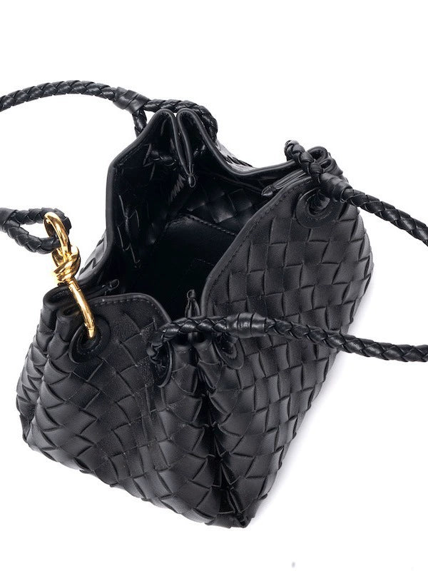 Chanel Classic Flap Crossbody Bag | Elegant & Lightweight | 30.5×4×12.5cm