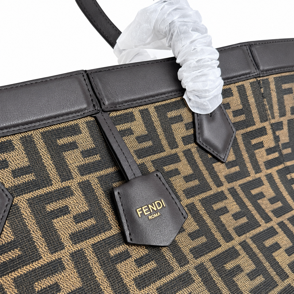 Fendi FF Large Tote Bag – Jacquard Canvas & Leather Handles, 32.5cm