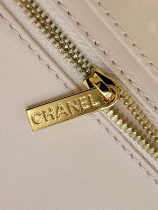 Chanel Black & White Sequin Quilted Classic Flap Shoulder Bag | Gold CC | 14×21×8cm